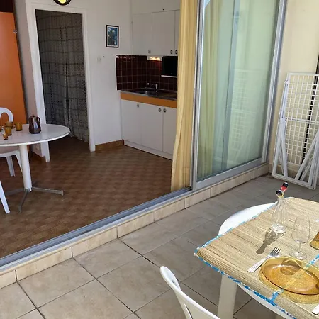 Studio Cabine 4 Pers. Cap D'agde Naturiste, Pres De La Plage, Parking, Ventilateur - Fr-1-249a-41 *